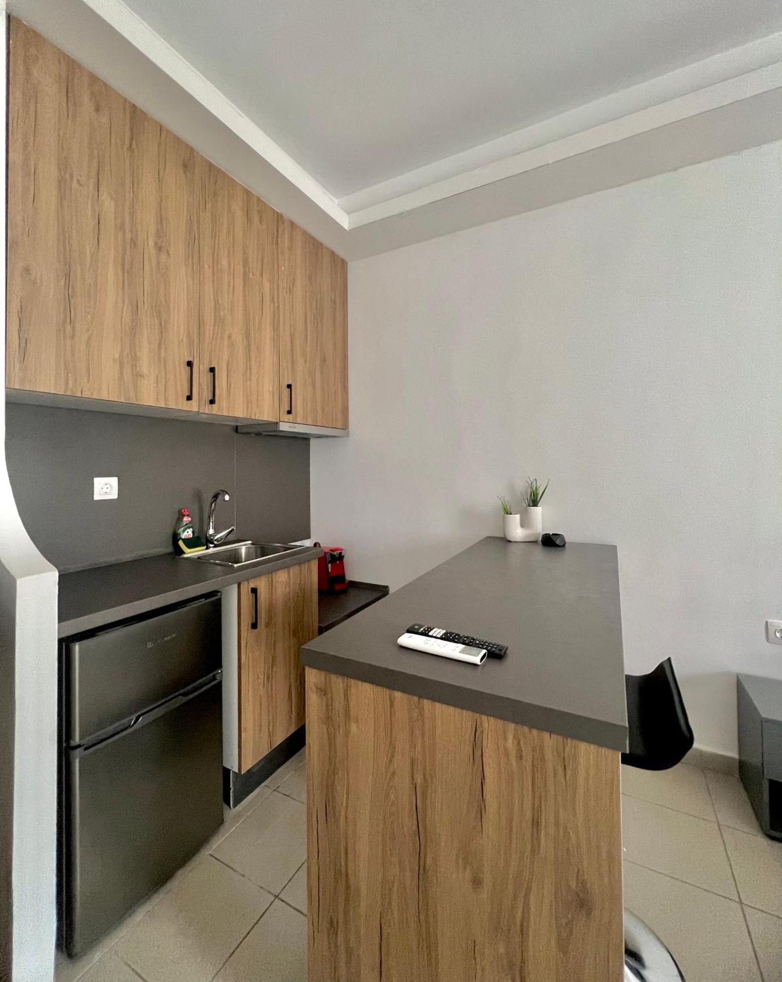 Central Apartment 6 Larissa Exteriör bild